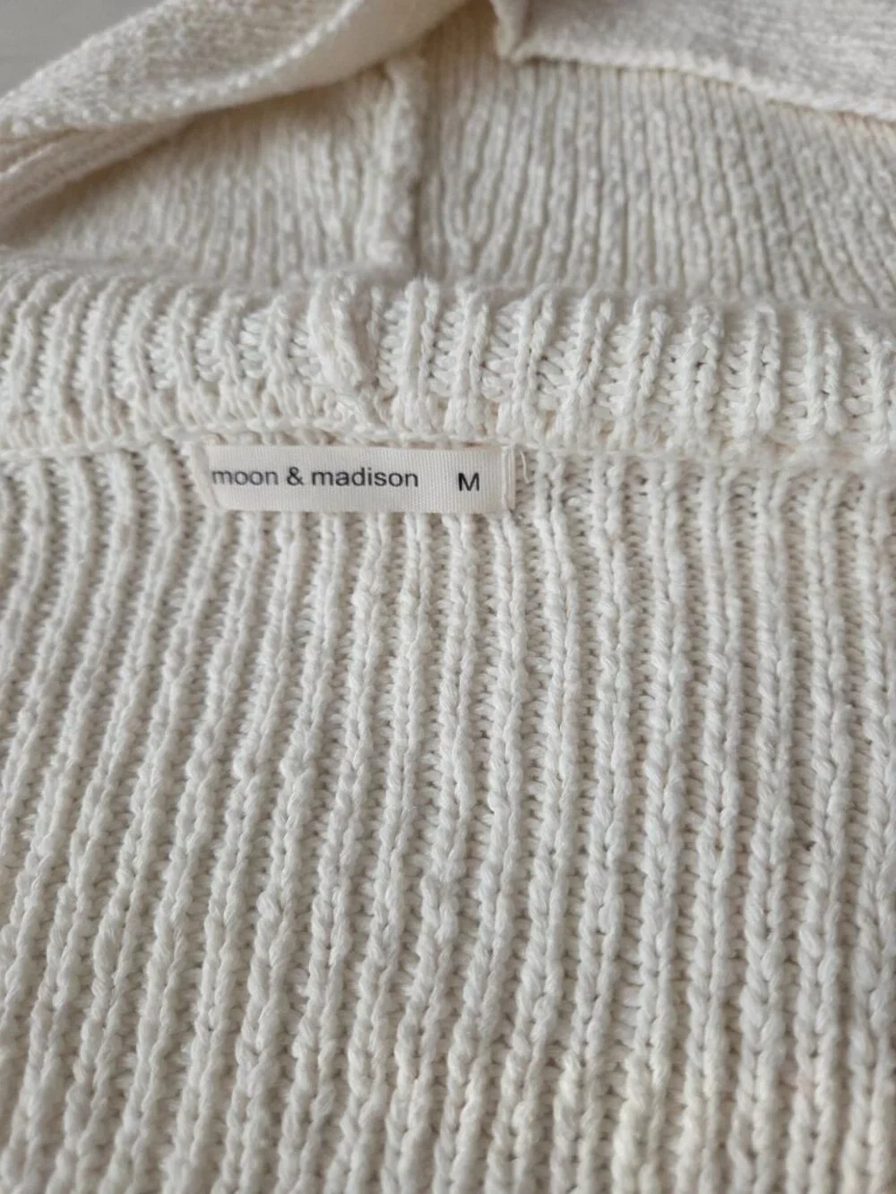 Moon and Madison White Cropped Zip Up Sweater - Picture 6 of 11